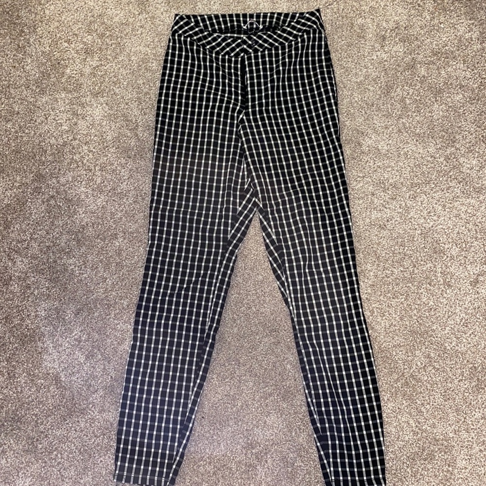 Black/white pants